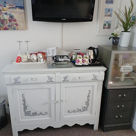 Marjune Guest House Weymouth Eksteriør billede